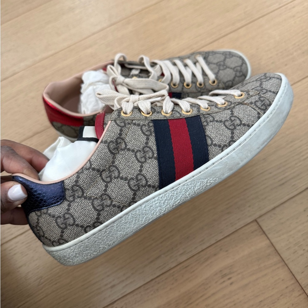 Gucci Beige Sneakers with Red and Blue Accents